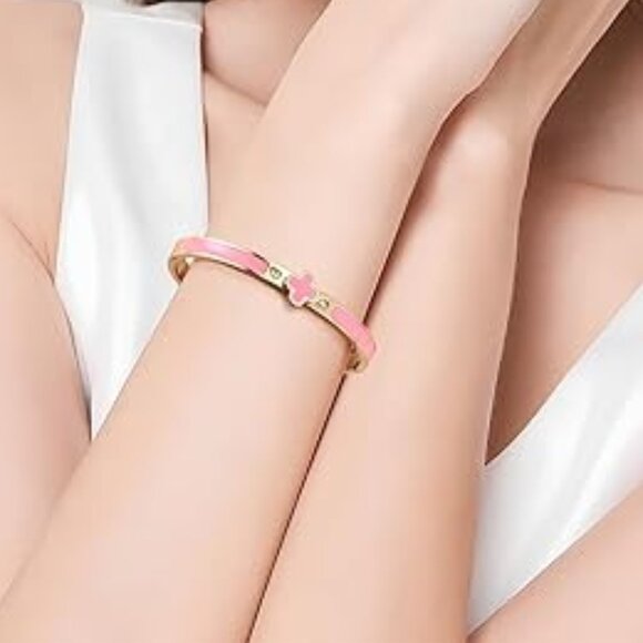 Neiman Marcus Pink 18K Gold Plated Clover Clic Clac Bracelet - Picture 2 of 5